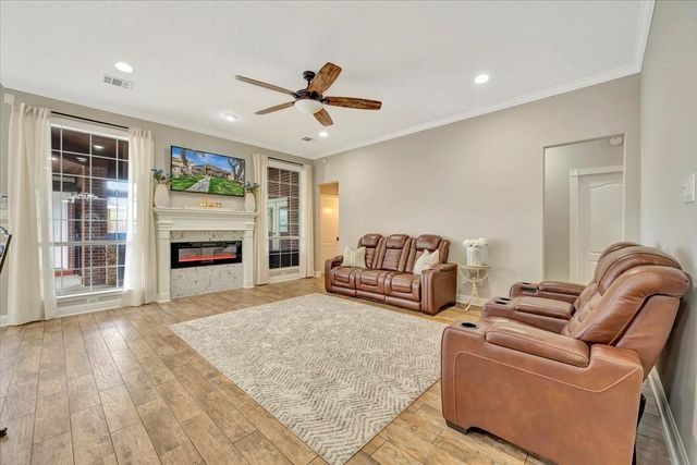 306 Sunset Ridge Drive, League City, TX 77573