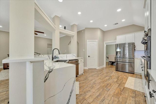 306 Sunset Ridge Drive, League City, TX 77573