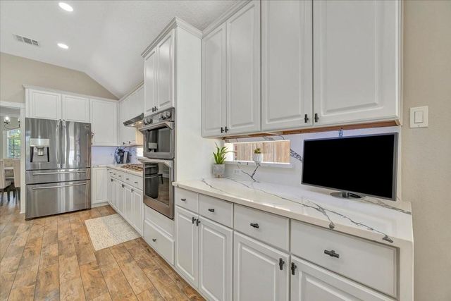 306 Sunset Ridge Drive, League City, TX 77573