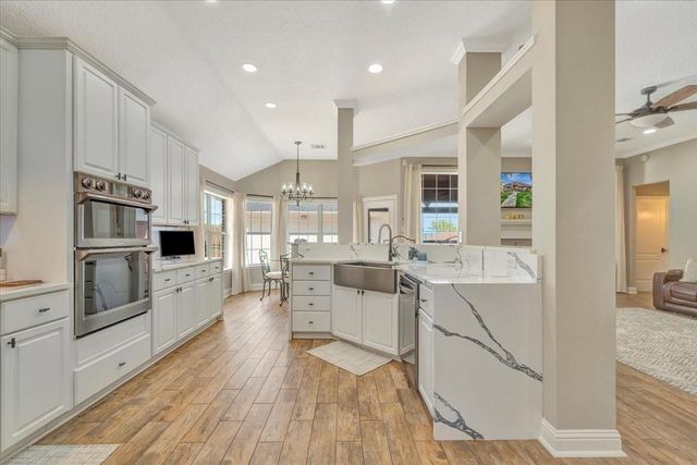 306 Sunset Ridge Drive, League City, TX 77573