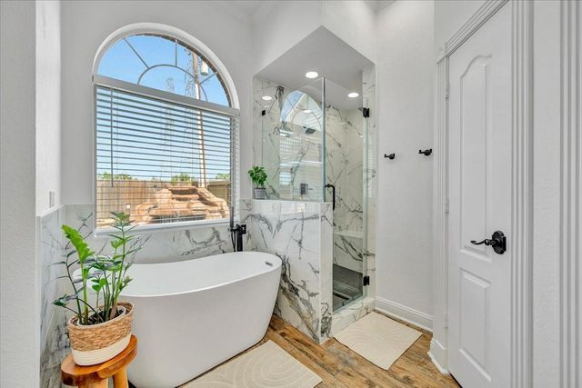 306 Sunset Ridge Drive, League City, TX 77573