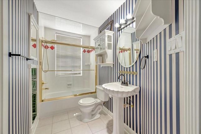 306 Sunset Ridge Drive, League City, TX 77573