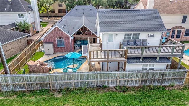 306 Sunset Ridge Drive, League City, TX 77573