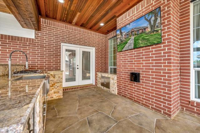 306 Sunset Ridge Drive, League City, TX 77573