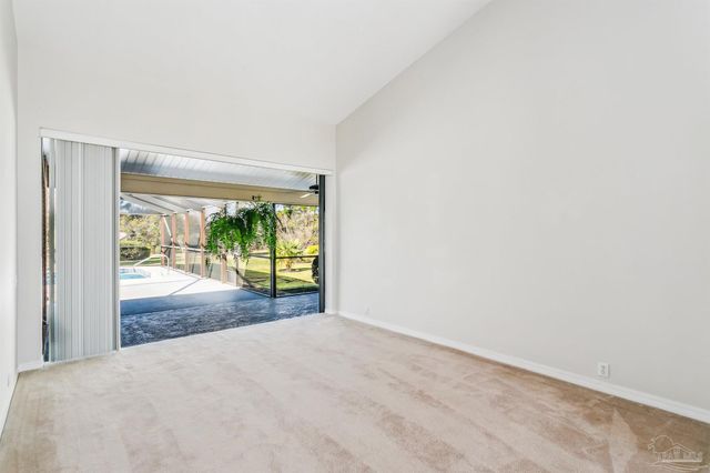 5519 Navaho Dr, Pensacola, FL 32507