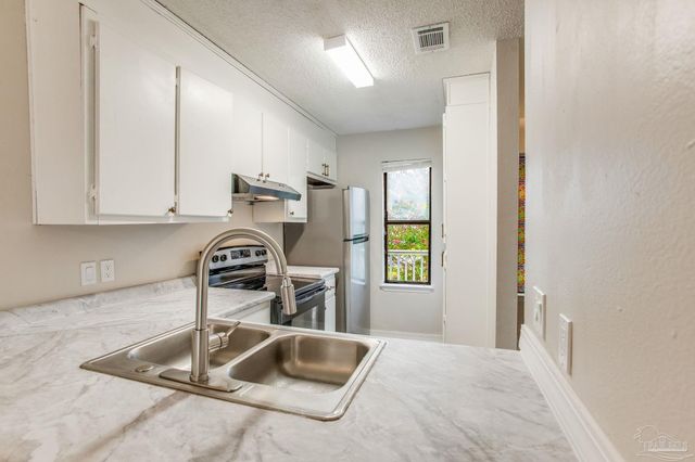 5392 Munson Hwy, Milton, FL 32570