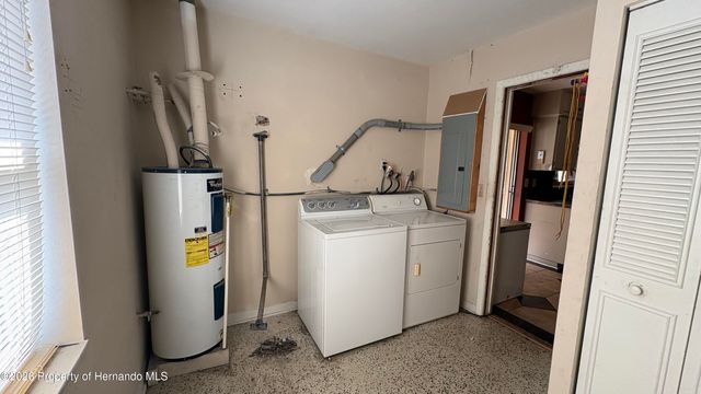 7156 Spring Hill Drive, Spring Hill, FL 34606