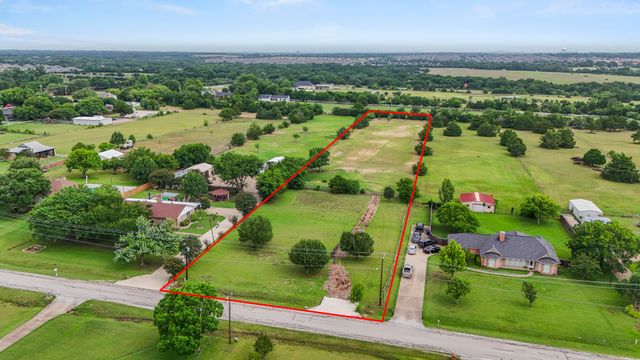 222 Lariat Trail, Ovilla, TX 75154