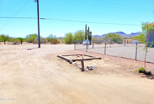 69762 Old Bell Road, Salome, AZ 85348