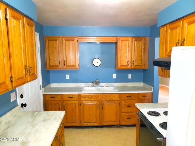 69762 Old Bell Road, Salome, AZ 85348