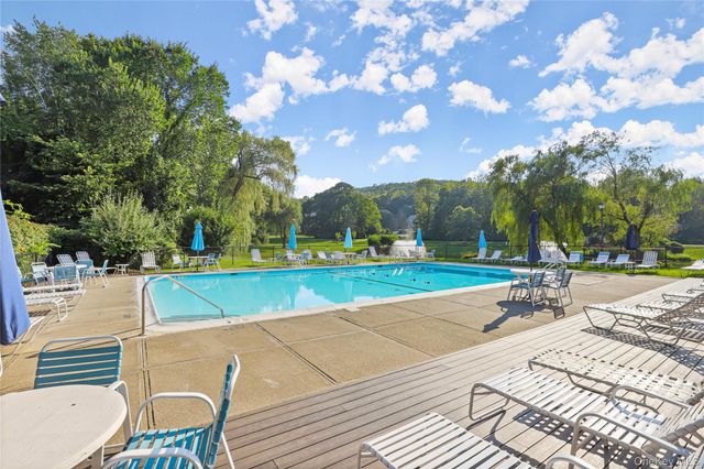 1107 Somerset Knoll, Brewster, NY 10509