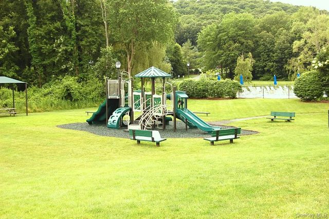 1107 Somerset Knoll, Brewster, NY 10509