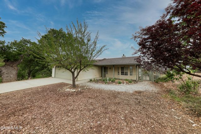 30751 Pinedale Drive, Tehachapi, CA 93561