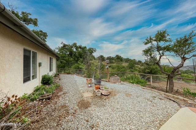 30751 Pinedale Drive, Tehachapi, CA 93561