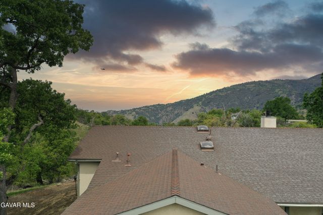 30751 Pinedale Drive, Tehachapi, CA 93561