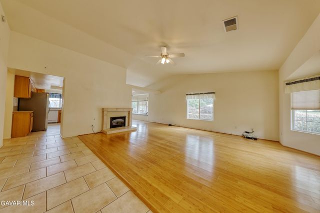 30751 Pinedale Drive, Tehachapi, CA 93561