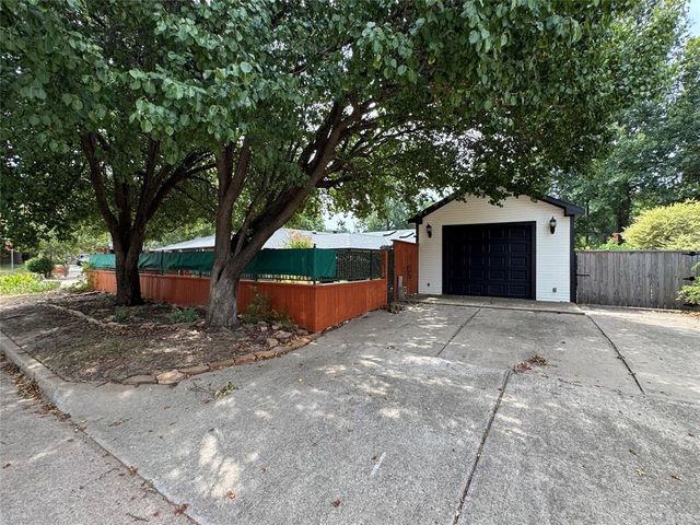 2817 N Holloway, Bethany, OK 73008