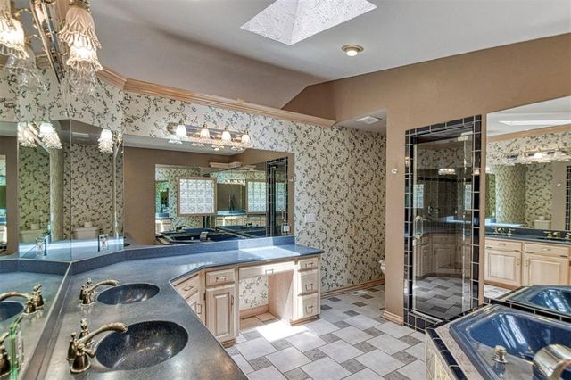 2817 N Holloway, Bethany, OK 73008