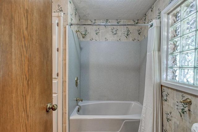 2817 N Holloway, Bethany, OK 73008