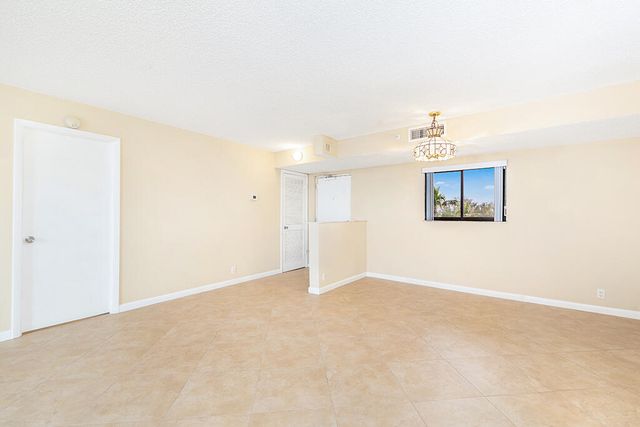 400 Ocean Trail Way 203, Jupiter, FL 33477