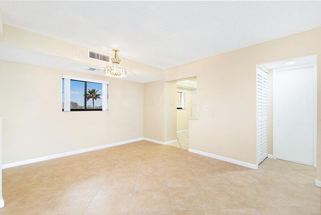 400 Ocean Trail Way 203, Jupiter, FL 33477