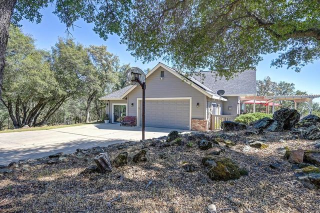 3033 Ridgeline Dr, Rescue, CA 95672