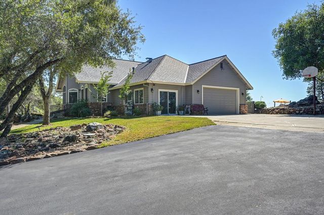 3033 Ridgeline Dr, Rescue, CA 95672