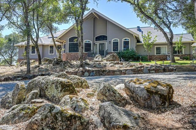 3033 Ridgeline Dr, Rescue, CA 95672