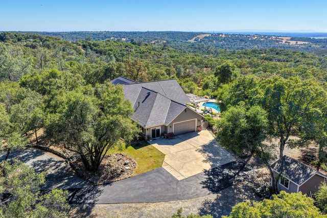 3033 Ridgeline Dr, Rescue, CA 95672