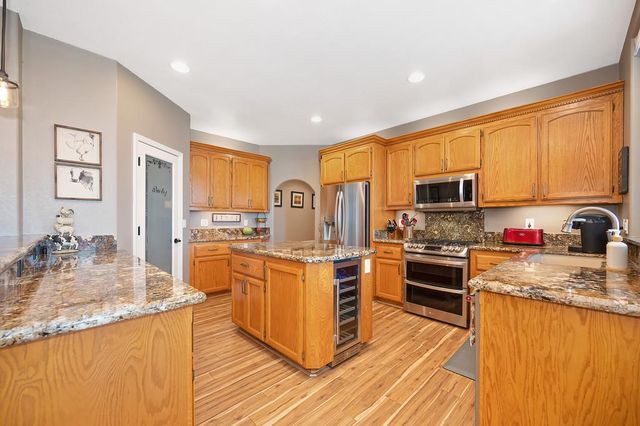 3033 Ridgeline Dr, Rescue, CA 95672