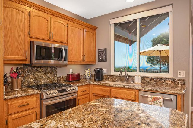 3033 Ridgeline Dr, Rescue, CA 95672