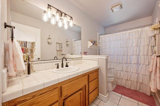 3033 Ridgeline Dr, Rescue, CA 95672