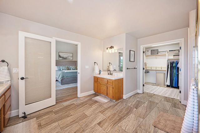 3033 Ridgeline Dr, Rescue, CA 95672
