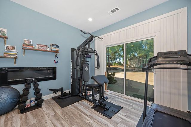 3033 Ridgeline Dr, Rescue, CA 95672