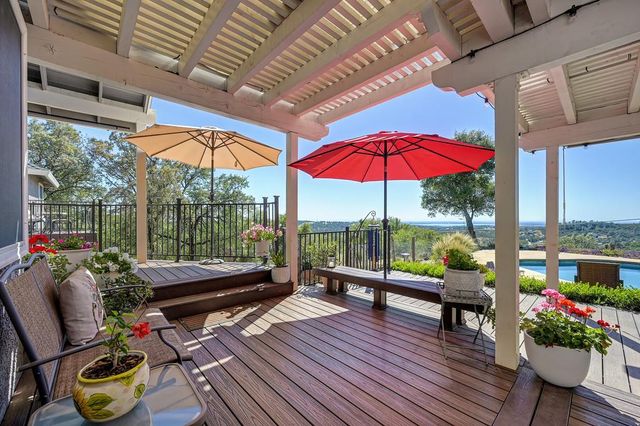 3033 Ridgeline Dr, Rescue, CA 95672