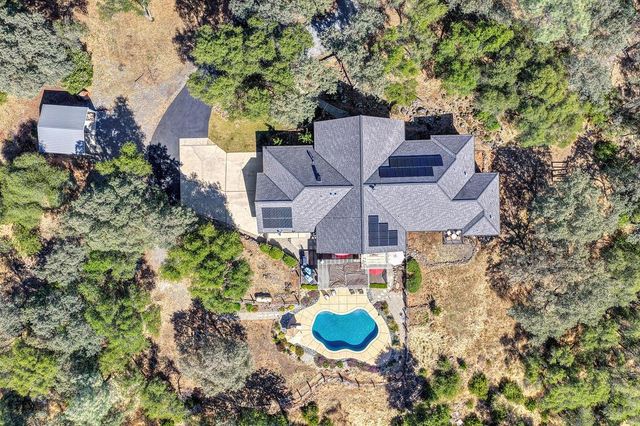 3033 Ridgeline Dr, Rescue, CA 95672