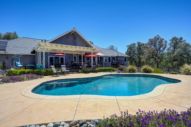 3033 Ridgeline Dr, Rescue, CA 95672