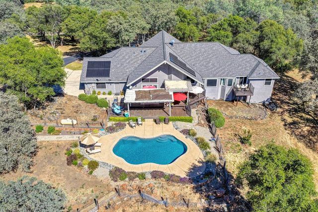 3033 Ridgeline Dr, Rescue, CA 95672