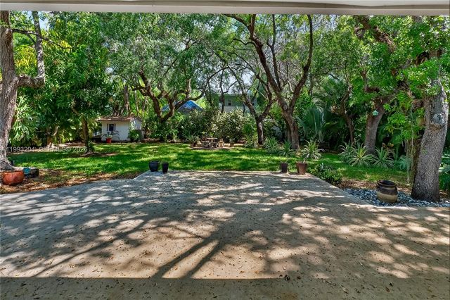 6767 SW 154th Street, Palmetto Bay, FL 33157