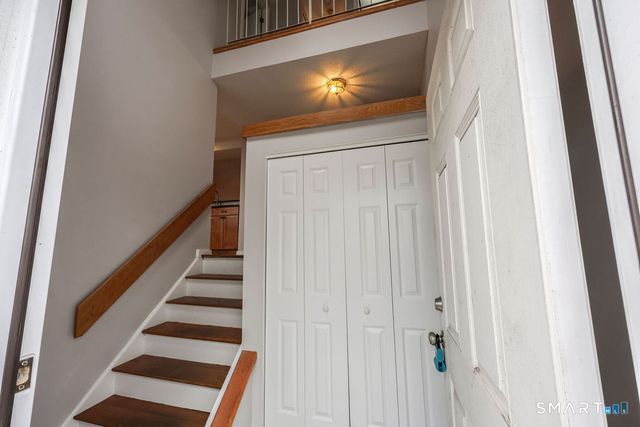 29 Midway Drive 29, Cromwell, CT 06416