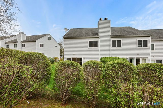 29 Midway Drive 29, Cromwell, CT 06416