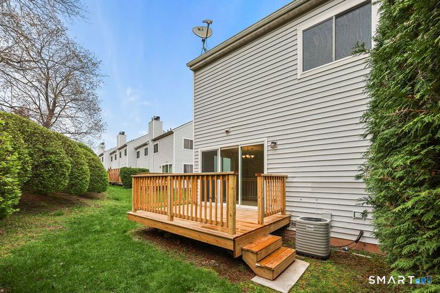 29 Midway Drive 29, Cromwell, CT 06416
