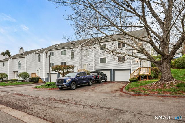 29 Midway Drive 29, Cromwell, CT 06416