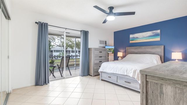 77 Markham D, Deerfield Beach, FL 33442