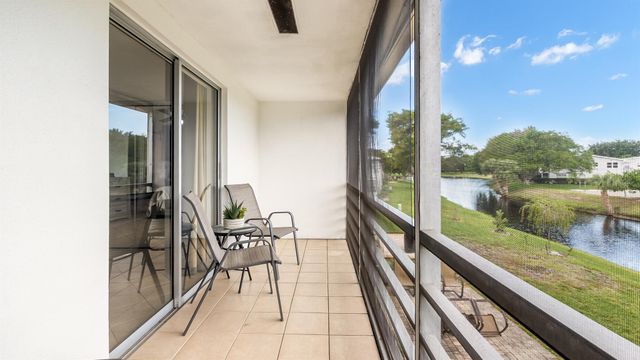 77 Markham D, Deerfield Beach, FL 33442