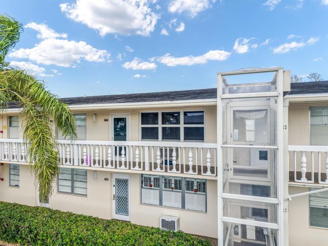 77 Markham D, Deerfield Beach, FL 33442
