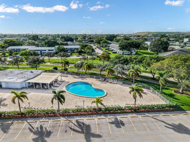 77 Markham D, Deerfield Beach, FL 33442