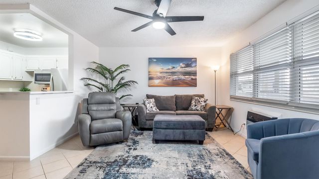 77 Markham D, Deerfield Beach, FL 33442