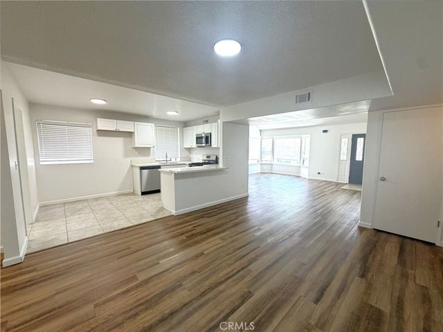 19631 Four Oaks Street, Canyon Country, CA 91351