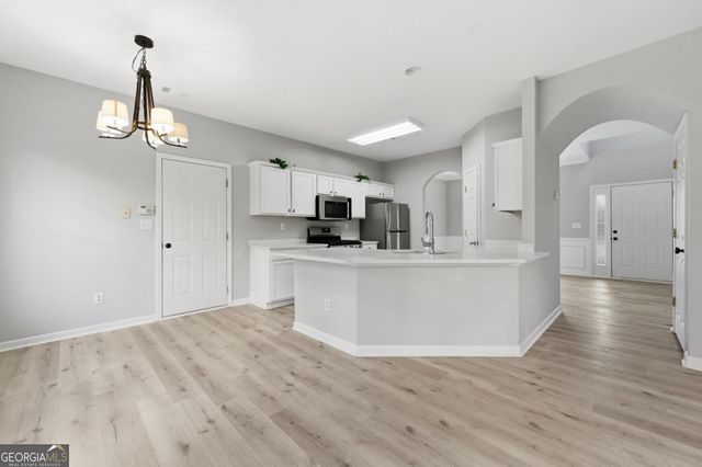 813 Cork Oak Lane, Lawrenceville, GA 30045